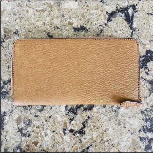 NEW Coach Leather Accordion Zip Wallet - Picture 4 of 7